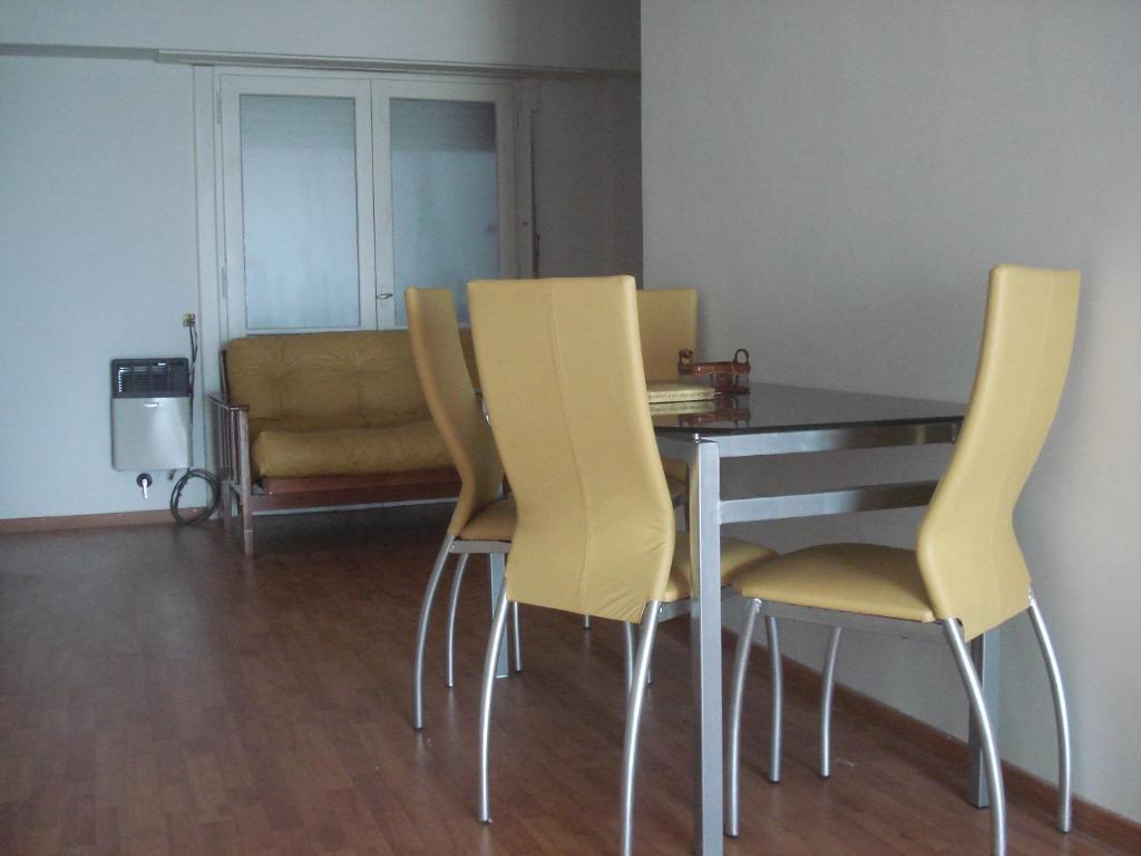 Loft Apartment *